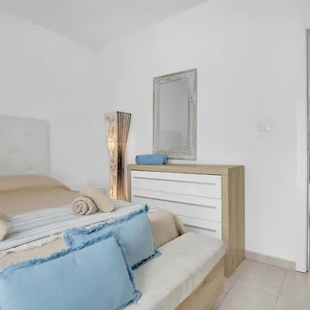 Apartamento Luminoso Con Piscina Y Wi-fi, Centro De Los Cristianos, Cerca De La Playa - Es-347-40 * أرونا